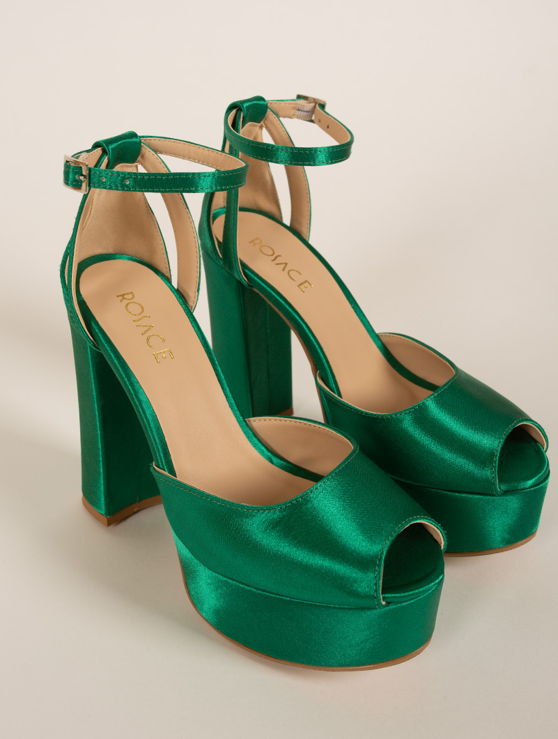Sandales à talons hauts